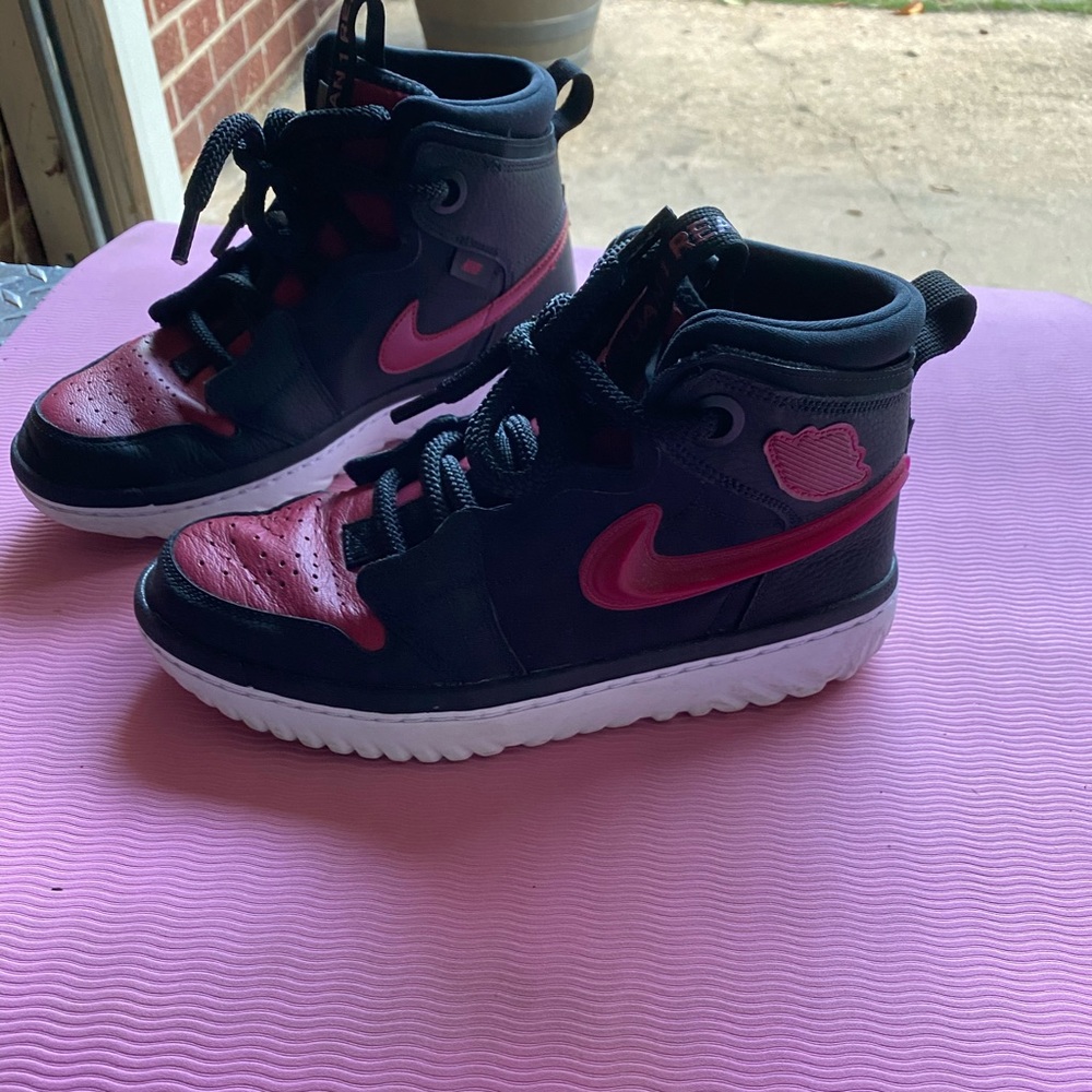 Air Jordan 1 High React Shoe